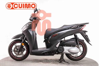 HONDA SCOOPY SH300i