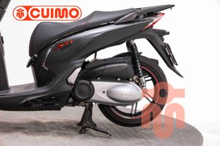 HONDA SCOOPY SH300i