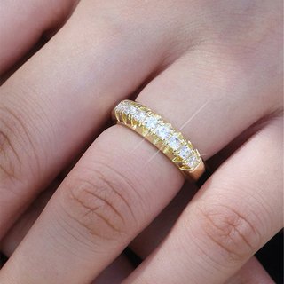 Anillo Chapado en oro con circonitas y cobre