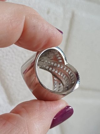 Anello zirconi baguette effetto incrociato