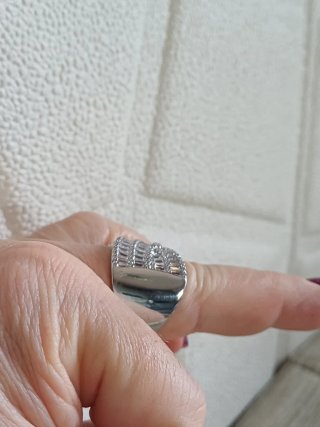 Anello zirconi baguette effetto incrociato
