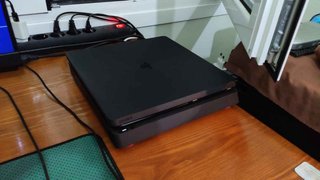 Consola Sony PS4 Slim Negra 1TB