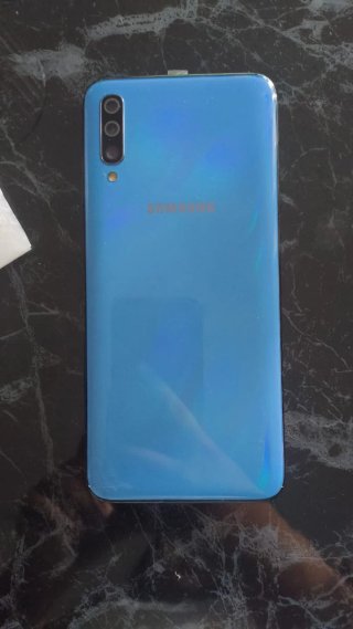 Samsung Galaxy A70 (Pantalla Nueva)