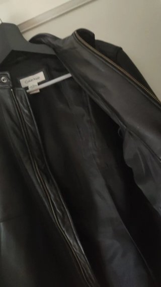 Chaqueta de cuero Calvin Klein negra