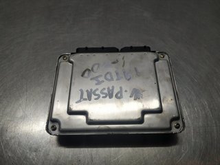 CENTRALITA MOTOR UCE VOLKSWAGEN GOLF IV BERLINA (