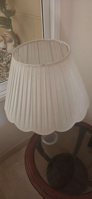 Lámpara de sobremesa cristal y tela