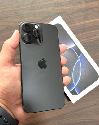 iPhone 16 Pro Max Negro
