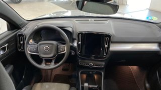 VOLVO XC40 2.0 B3 PLUS DARK AUTO 5P