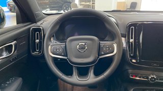VOLVO XC40 2.0 B3 PLUS DARK AUTO 5P