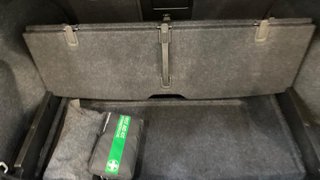VOLVO XC40 2.0 B3 PLUS DARK AUTO 5P