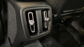 VOLVO XC40 2.0 B3 PLUS DARK AUTO 5P