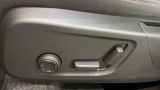 VOLVO XC40 2.0 B3 PLUS DARK AUTO 5P