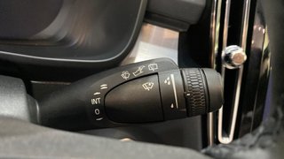VOLVO XC40 2.0 B3 PLUS DARK AUTO 5P