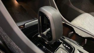 VOLVO XC40 2.0 B3 PLUS DARK AUTO 5P