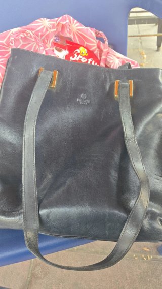 Bolso de piel Firence Pace negro