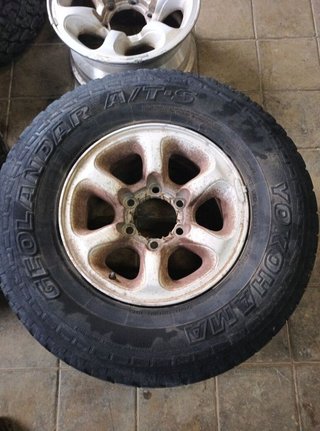 Juego de llantas mitsubishi 98751 montero v20 v40