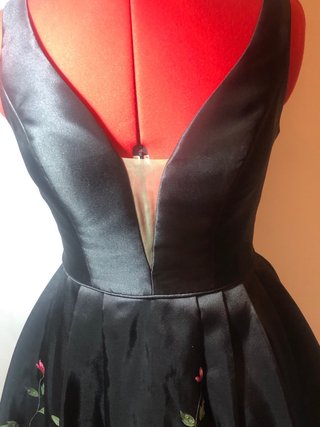 Vestido fiesta Corte Inglés negro flores