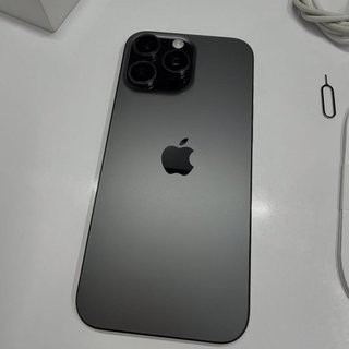 iPhone 16 Pro Max
