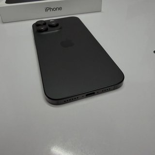 iPhone 16 Pro Max