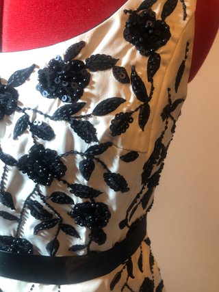 Vestido Corte Inglés Beige y Negro