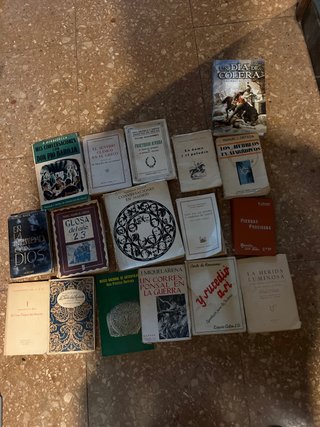 4 kilos libros autores Españoles hispanoamericanos