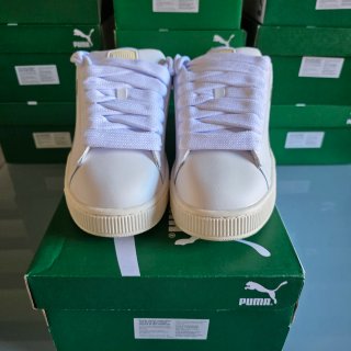 Puma Suede XL Blancas y crema vainilla T42 nuevas