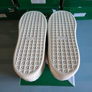 Puma Suede XL Blancas y crema vainilla T42 nuevas