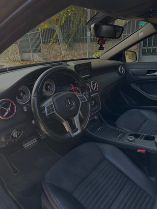 MERCEDES-BENZ CLASE A PACK AMG FULL EXTRAS