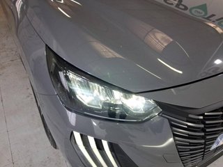 Peugeot 208 Allure HYBRID 110 eDCS6