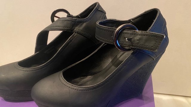 Zintia Zapatos de Tacón Cuña Negros