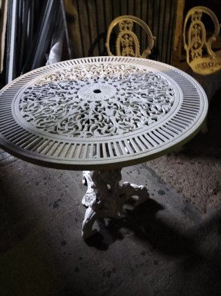 Mesa y 2 sillas jardín metal blanco