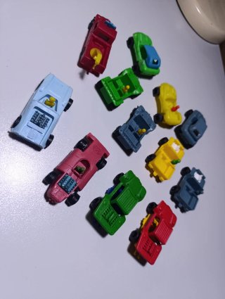 Lote 12 coches de juguete