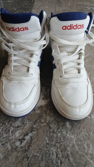 Scarpe Adidas alte bianche e blu