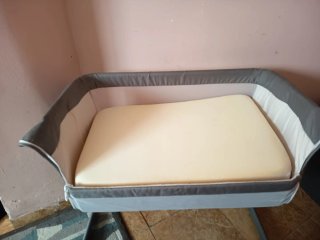 Cuna de bebé colecho gris