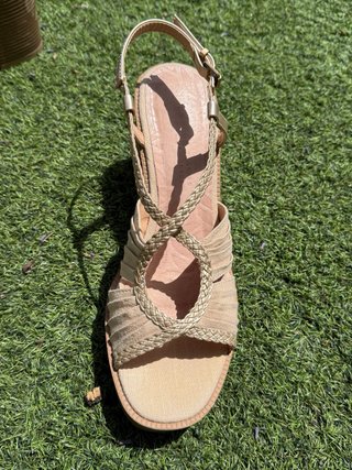 Sandalias Mustang Talla 40 Beige/Oro
