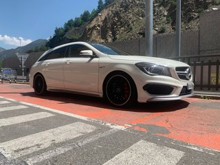 Mercedes-Benz CLA 45 amg Shooting brake