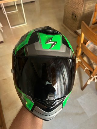 Casco Scorpion EXO Negro y Verde