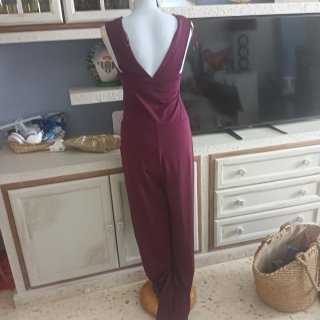 Mono burdeos mujer talla M
