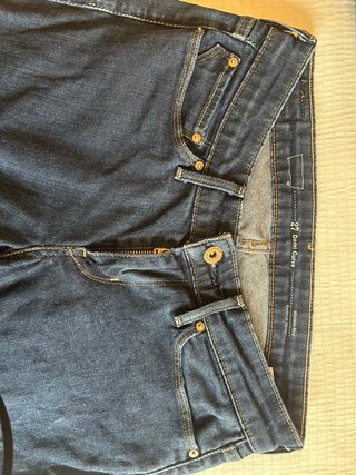 Pantalón Levis Azul Oscuro Talla 27