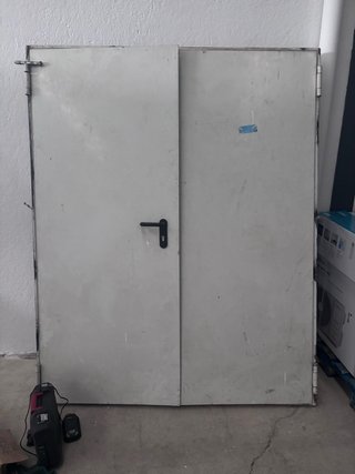 Puerta galvanizada doble hoja