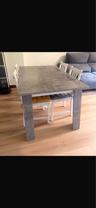 Mesa extensible con 4 sillas