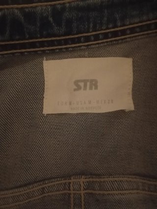 Chaqueta vaquera corta