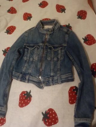 Chaqueta vaquera corta