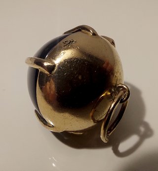 Colgante b. oro 18K con Zafiro natural y contraste