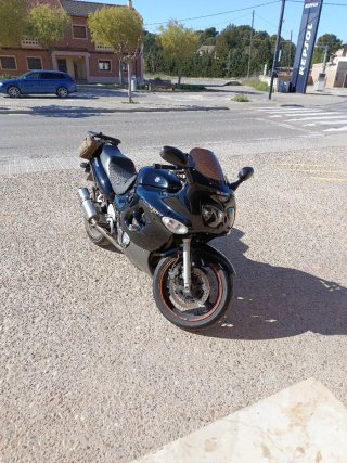 Suzuki GSX 750 F  A2
