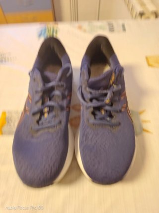 Deportivas Asics Azules y Naranjas