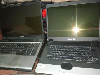 Ordenadores el thosiba y packard bell.