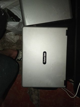 Ordenadores el thosiba y packard bell.
