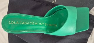 Lola Casademunt Zapatos Verdes Tacón Morado