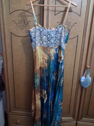 Vestido largo plisado multicolor